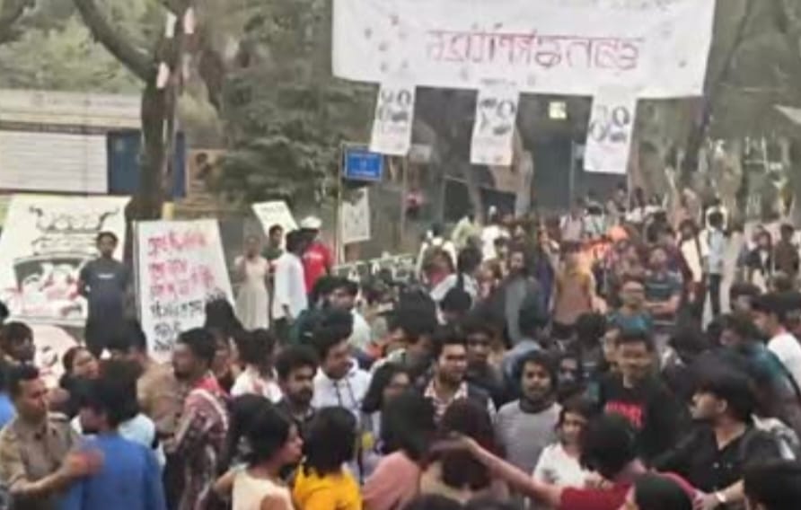 যাদবপুর সংঘর্ষের তদন্তে নতুন কমিটি, নেতৃত্বে অবসরপ্রাপ্ত বিচারপতি প্রণব চট্টোপাধ্যায়