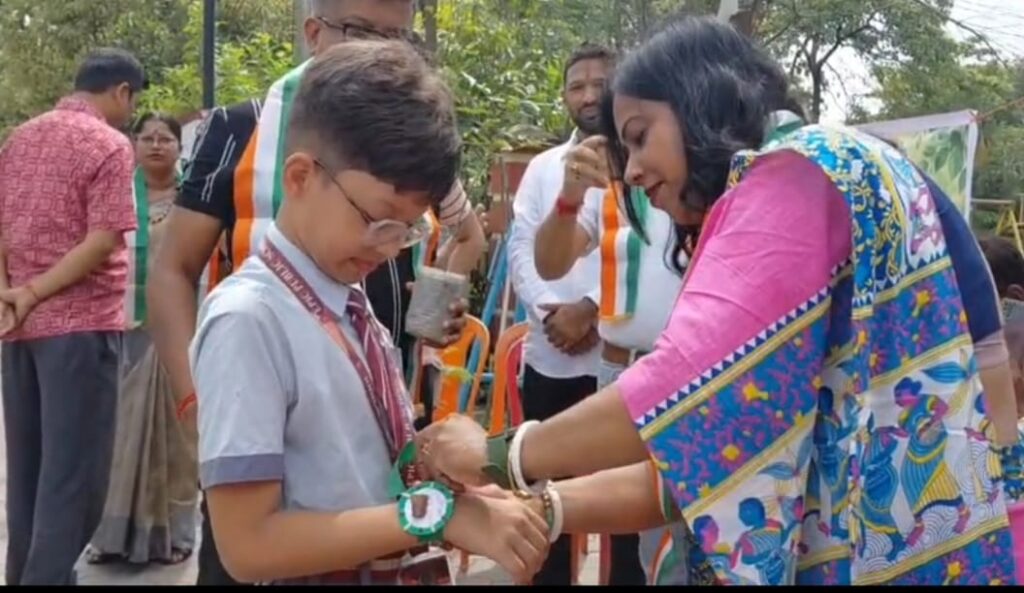 কোচবিহারে ‘একটি বীজ, একটি রাখি’—পরিবেশবান্ধব রাখি উৎসব