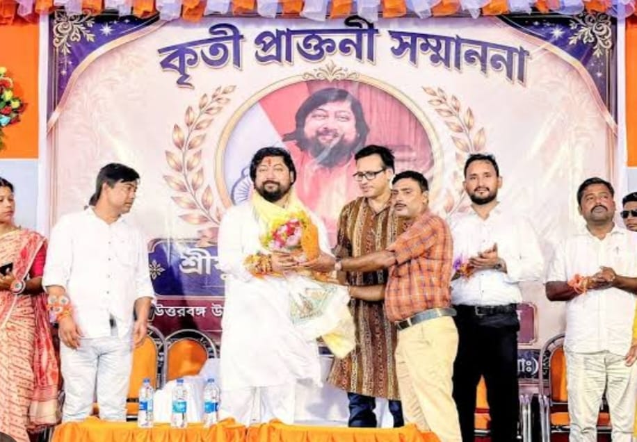 কৃতি ও প্রাক্তনীদের সংবর্ধনায় নিজের স্কুলে নিশীথ প্রামাণিক, নস্ট্যালজিয়ায় ভাসলেন কেন্দ্রীয় মন্ত্রী