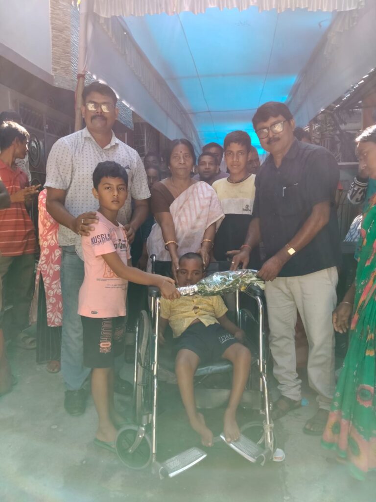 ৫৩ জন দিব্যাঙ্গের পাশে মানবিক উদ্যোগ, হুইলচেয়ার পেল ছোট্ট রিক | CT News বাংলা
