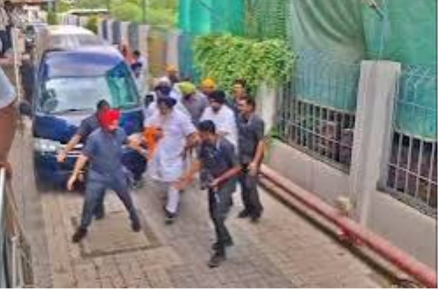 নান্দেদে সুখবীর বাদলের ওপর কৃপাণ হামলা, জখম ডান হাত; গ্রেফতার অভিযুক্ত