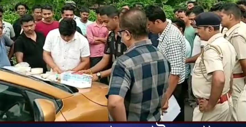 মালদহে পুলিশের জালে ৫৬৮ গ্রাম ব্রাউন সুগার, উদ্ধার প্রায় ৪১ লক্ষ টাকা নগদ; গ্রেপ্তার ২