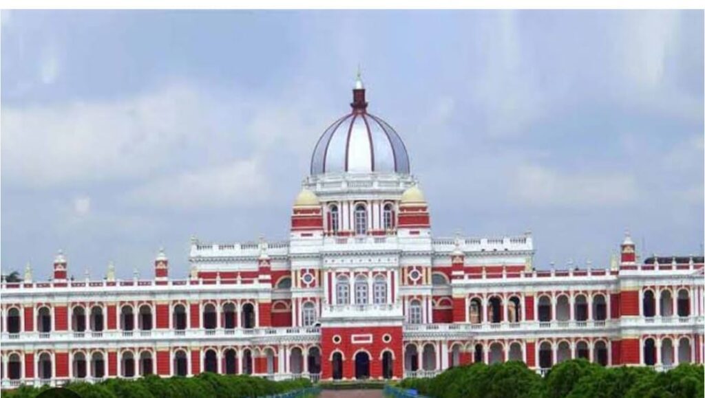 আজ কোচবিহারের আবহাওয়া: মেঘলা আকাশ, বৃষ্টির সম্ভাবনা, সর্বোচ্চ তাপমাত্রা ৩২°C