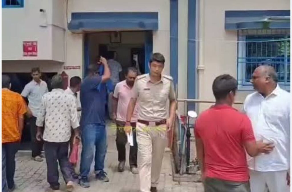 শিশুমঙ্গল সমিতি আর্থিক দুর্নীতি মামলায় গ্রেপ্তার উদয়ন গুহ-ঘনিষ্ঠ যুব তৃণমূল নেতা পার্থ সাহা