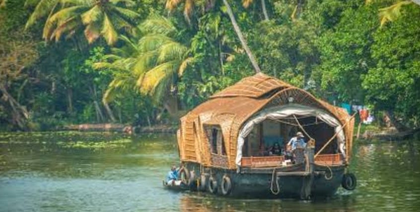 লোকসভায় পাস ‘কেরালাম’ নামকরণ বিল, বদলাবে কেরলের সরকারি নাম