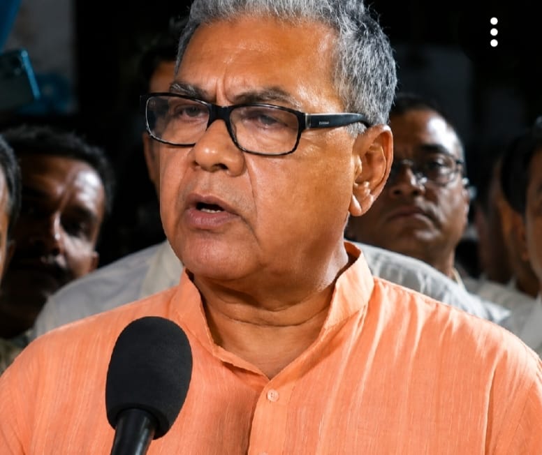 সরকারি হাসপাতালের ওয়ার্ডে মোবাইল ও ছবি তোলায় কড়াকড়ি, নতুন নির্দেশ স্বাস্থ্য দপ্তরের