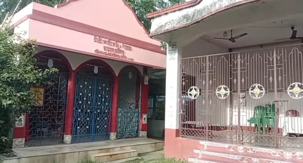 প্রকাশ্য দিবালোকে কালীমন্দিরে চুরি, মায়ের সোনার টিপ-সহ পুজোর সামগ্রী উধাও