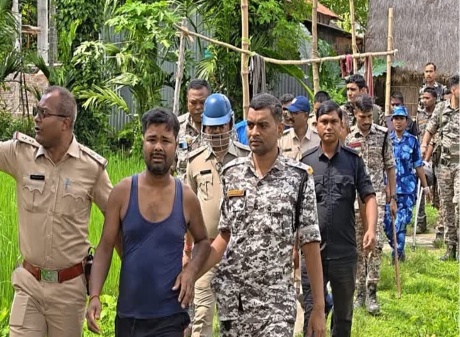 প্রধান গঠন ঘিরে বিজেপির দুই গোষ্ঠীর সংঘর্ষ, দিনহাটায় তীরবিদ্ধ মহিলা পঞ্চায়েত সদস্য
