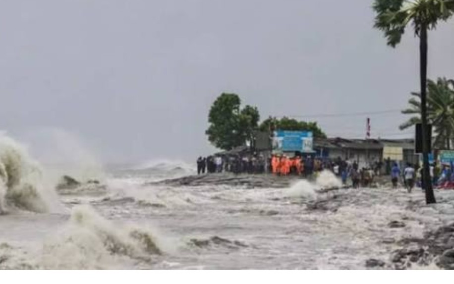 কোচবিহারসহ উত্তরবঙ্গে ফের দুর্যোগের ভ্রুকুটি, বজ্রবিদ্যুৎসহ ভারী বৃষ্টির পূর্বাভাস