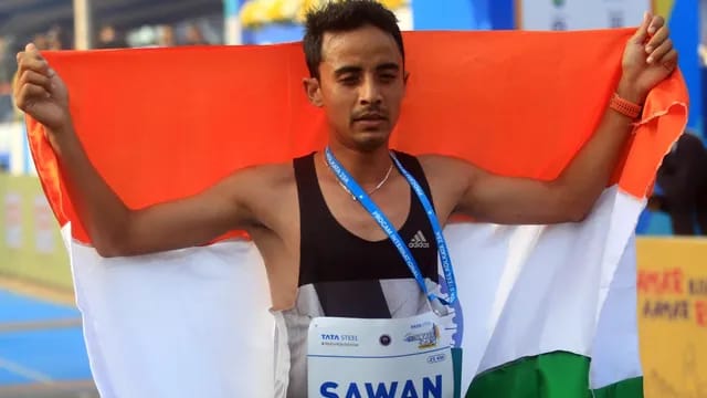 ৪৪ বছর পর এশিয়ান গেমসে ম্যারাথনে পদক, রুপো জিতলেন সাওয়ান বারওয়াল