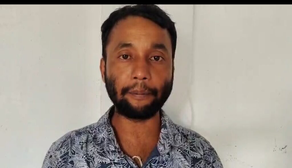 সাগরদিঘিতে নিষেধাজ্ঞা অমান্য করে স্নান, প্লাস্টিক-আবর্জনা! কচ্ছপ মৃত্যু ঘিরে উদ্বেগ