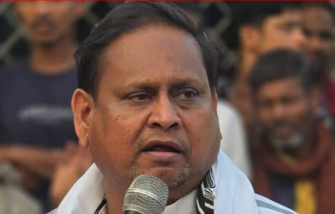 রেজিনগর উপনির্বাচনে উত্তেজনা, ভোটের মাঝেই হুমায়ুন কবীর আটক