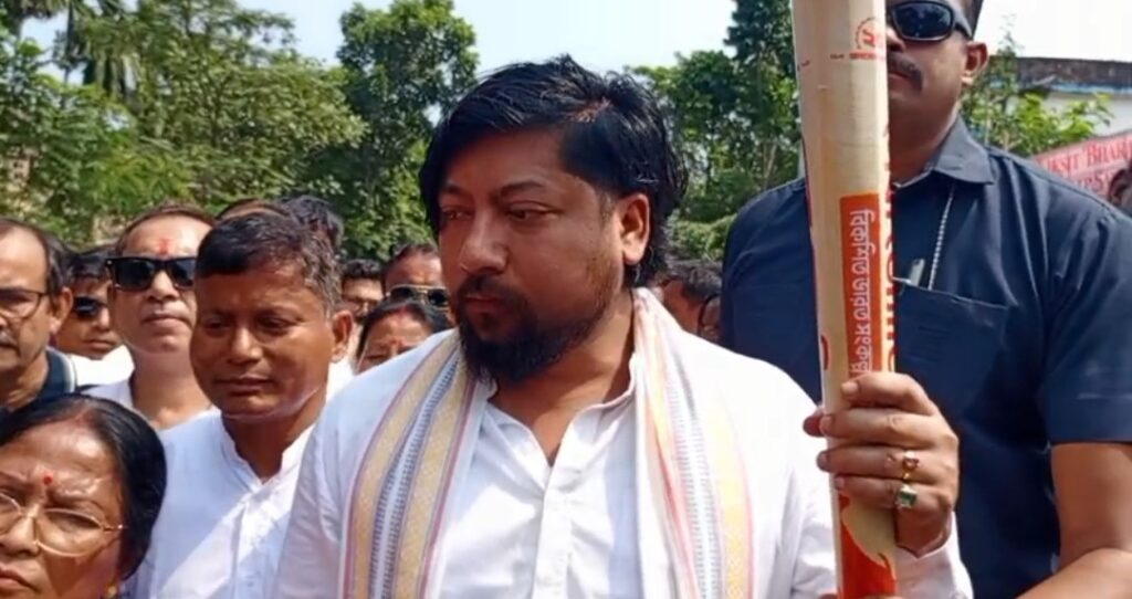 কোচবিহারে ‘সেবা জ্যোতি যাত্রা’র সমাপ্তি, মঞ্চে শমীক-নিশীথ