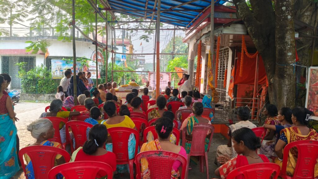 স্বর্গীয় বাবার স্মরণে ১৫০ জনকে নতুন বস্ত্র, ১১ ব্রাহ্মণকে প্রণামী; সম্মানিত বিপ্লব তালুকদার
