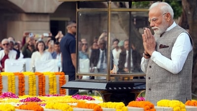 গান্ধী জয়ন্তী ২০২৬: রাজঘাটে শ্রদ্ধা রাষ্ট্রপতি-প্রধানমন্ত্রীর, পালিত শাস্ত্রী জয়ন্তীও